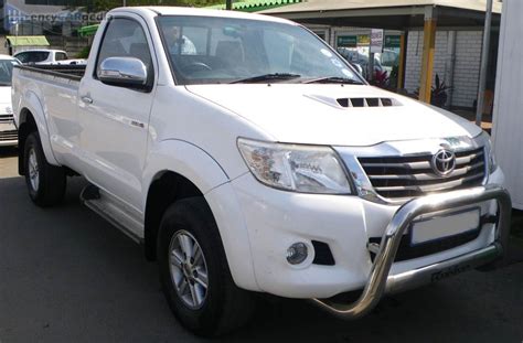 28,600 - 37,100 ; Price Guide (Excl. . 2013 toyota hilux 4x4